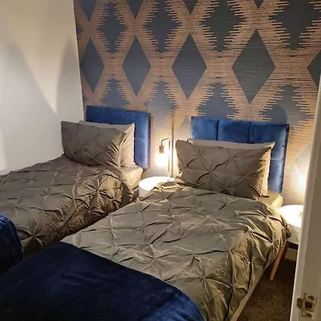 Flamingos Nest Oxford Countryside Apartment Oxford - Bicester Village - Blenheim Palace - Wifi- Free Parking Buitenkant foto