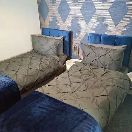 Flamingos Nest Oxford Countryside Apartment Oxford - Bicester Village - Blenheim Palace - Wifi- Free Parking Buitenkant foto