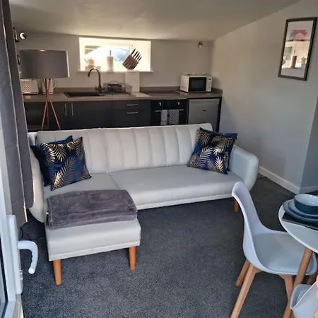Flamingos Nest Oxford Countryside Apartment Oxford - Bicester Village - Blenheim Palace - Wifi- Free Parking Buitenkant foto