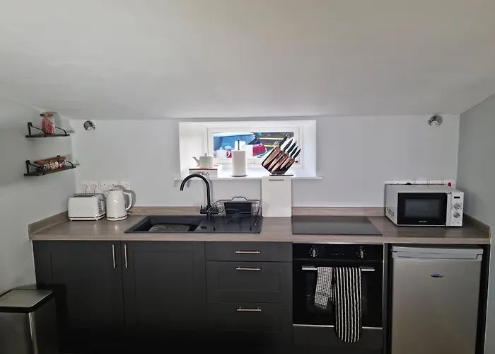 Flamingos Nest Oxford Countryside Apartment Oxford - Bicester Village - Blenheim Palace - Wifi- Free Parking