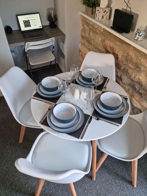 Flamingos Nest Countryside - Bicester Village - Blenheim Palace - Wifi- Free Parking