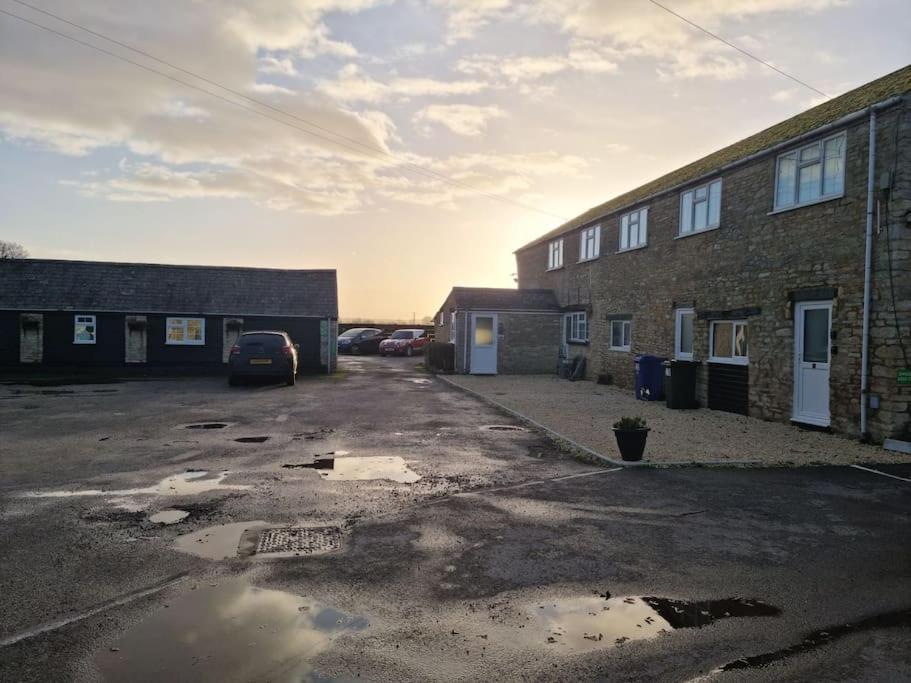Flamingos Nest Countryside - Bicester Village - Blenheim Palace - Wifi- Free Parking